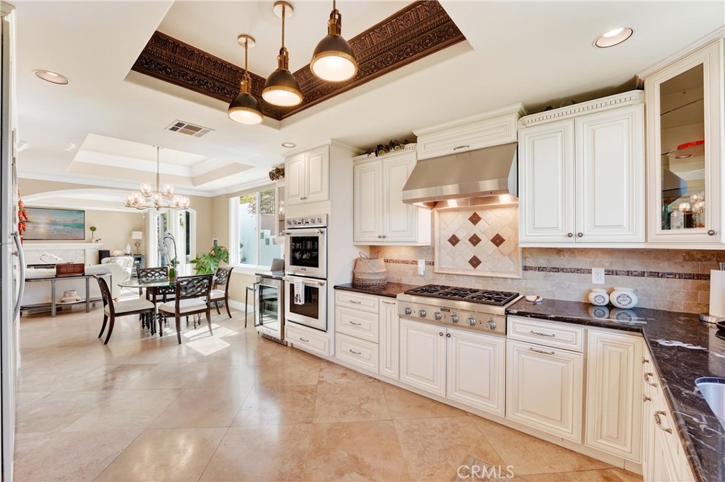 22 Le Conte Property Photo 16