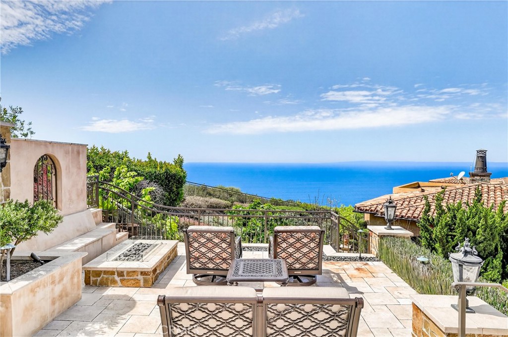 22 Le Conte Property Photo 29