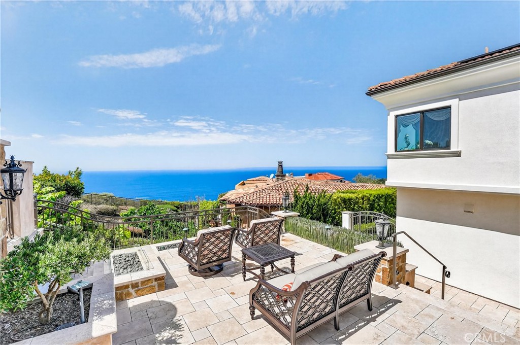 22 Le Conte Property Photo 31