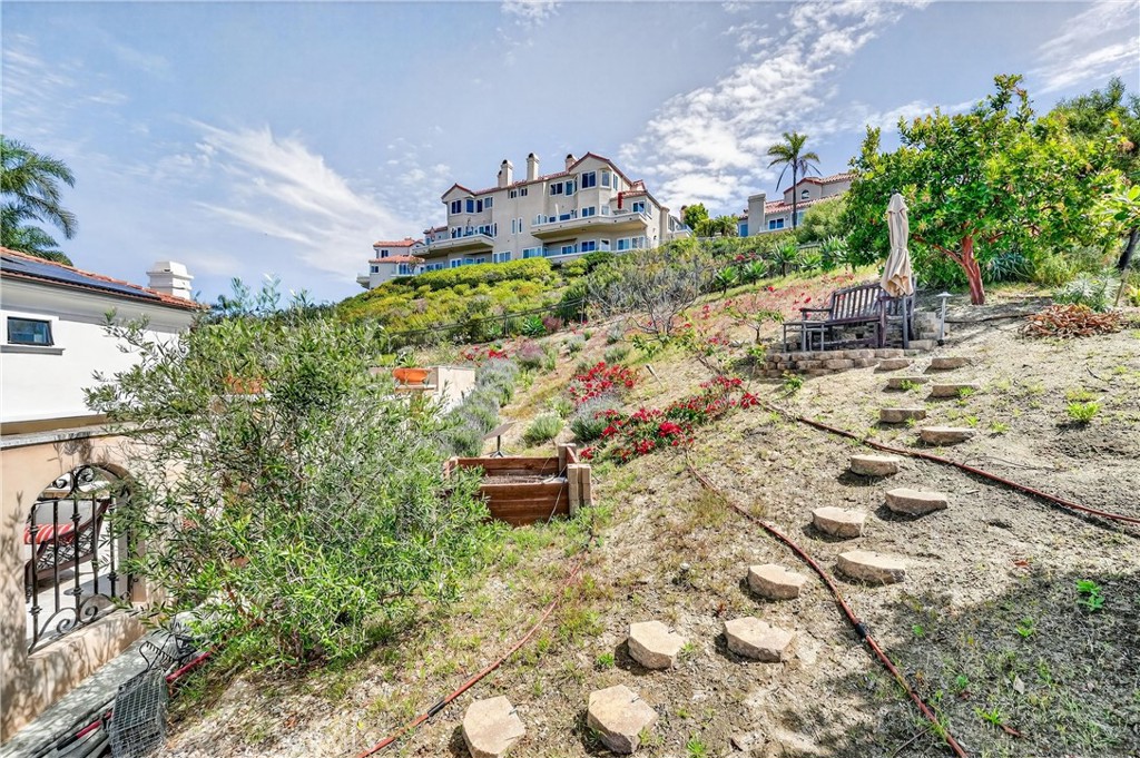 22 Le Conte Property Photo 35