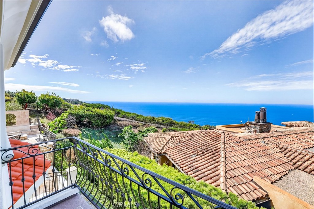 22 Le Conte Property Photo 42