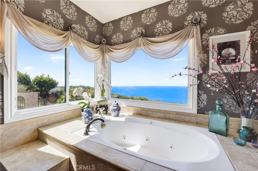 22 Le Conte Property Photo 46