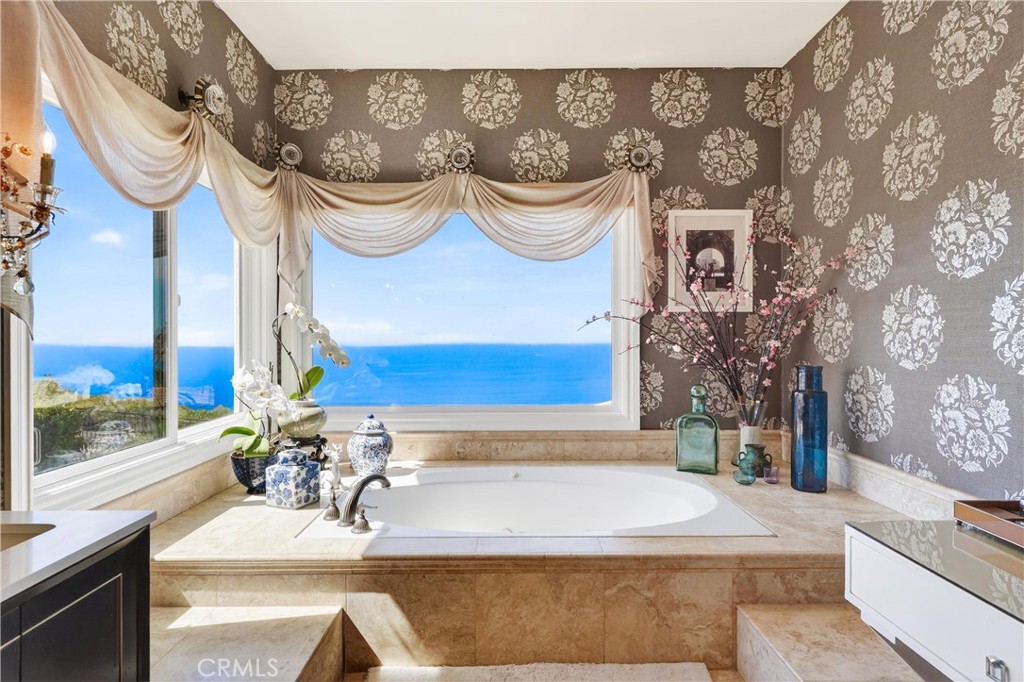 22 Le Conte Property Photo 47