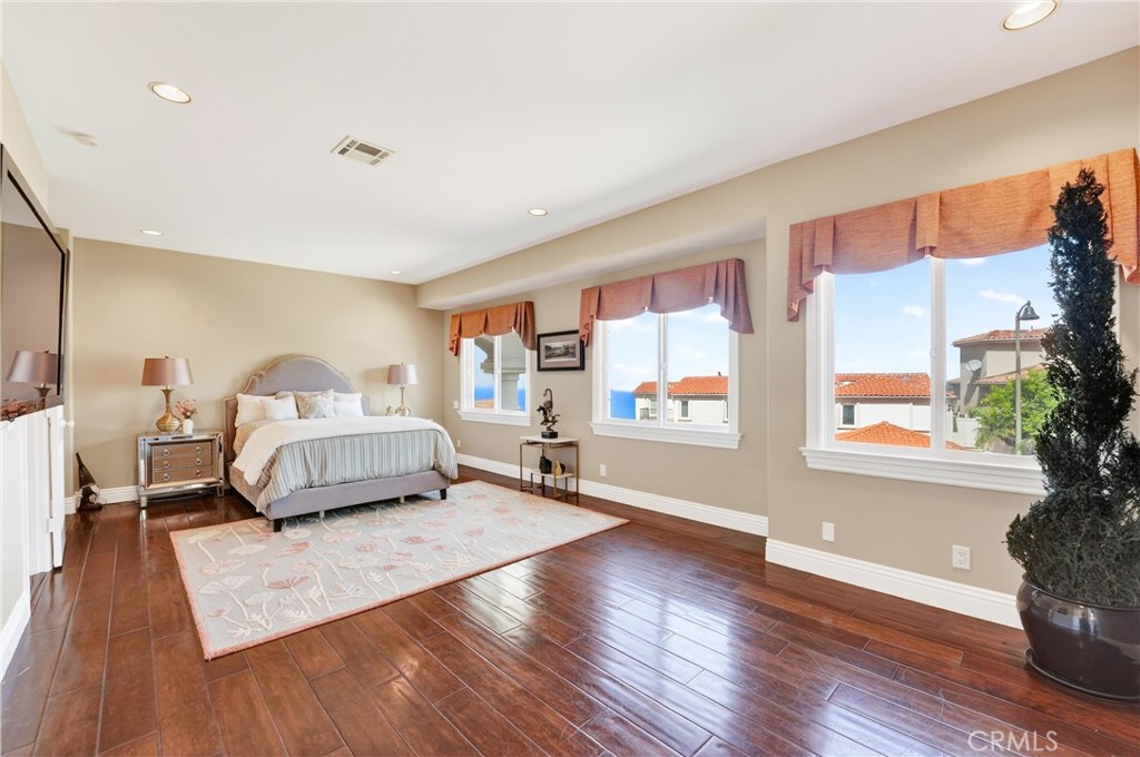 22 Le Conte Property Photo 52