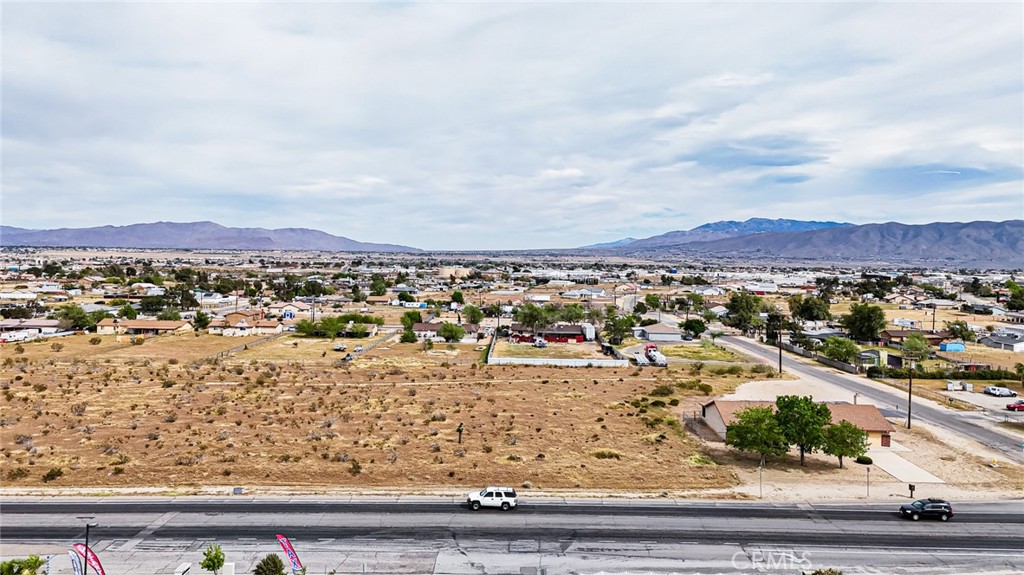11695 Hesperia Road Property Photo 2