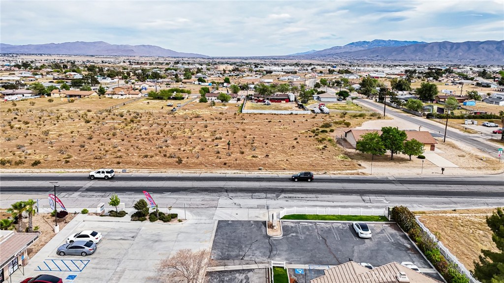 11695 Hesperia Road Property Photo 3
