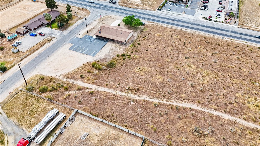 11695 Hesperia Road Property Photo 9