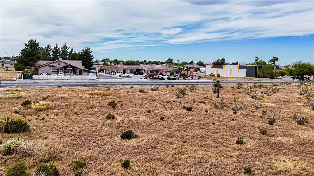 11695 Hesperia Road Property Photo 25