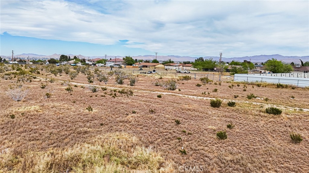 11695 Hesperia Road Property Photo 27