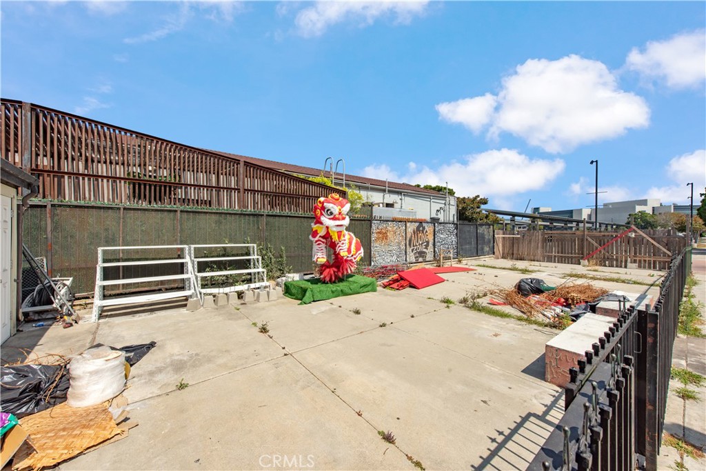 12908 Main Property Photo 7
