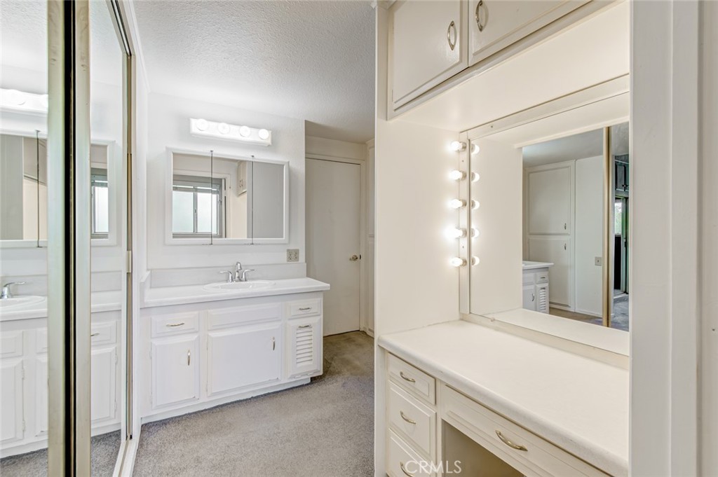 957 Calle Aragon O Property Photo 21