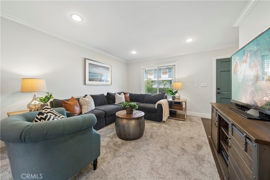 2414 Niagara Property Photo 14