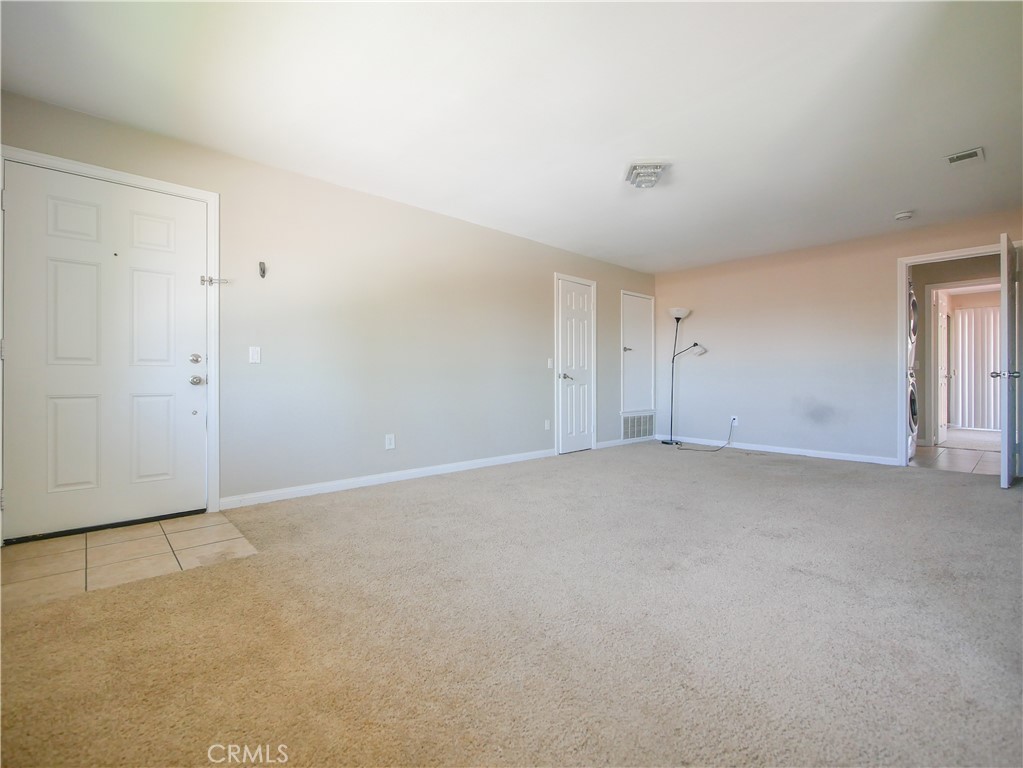 1518 Border G Property Photo 3
