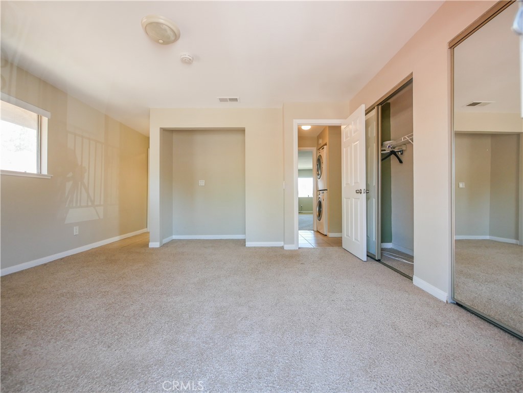 1518 Border G Property Photo 13