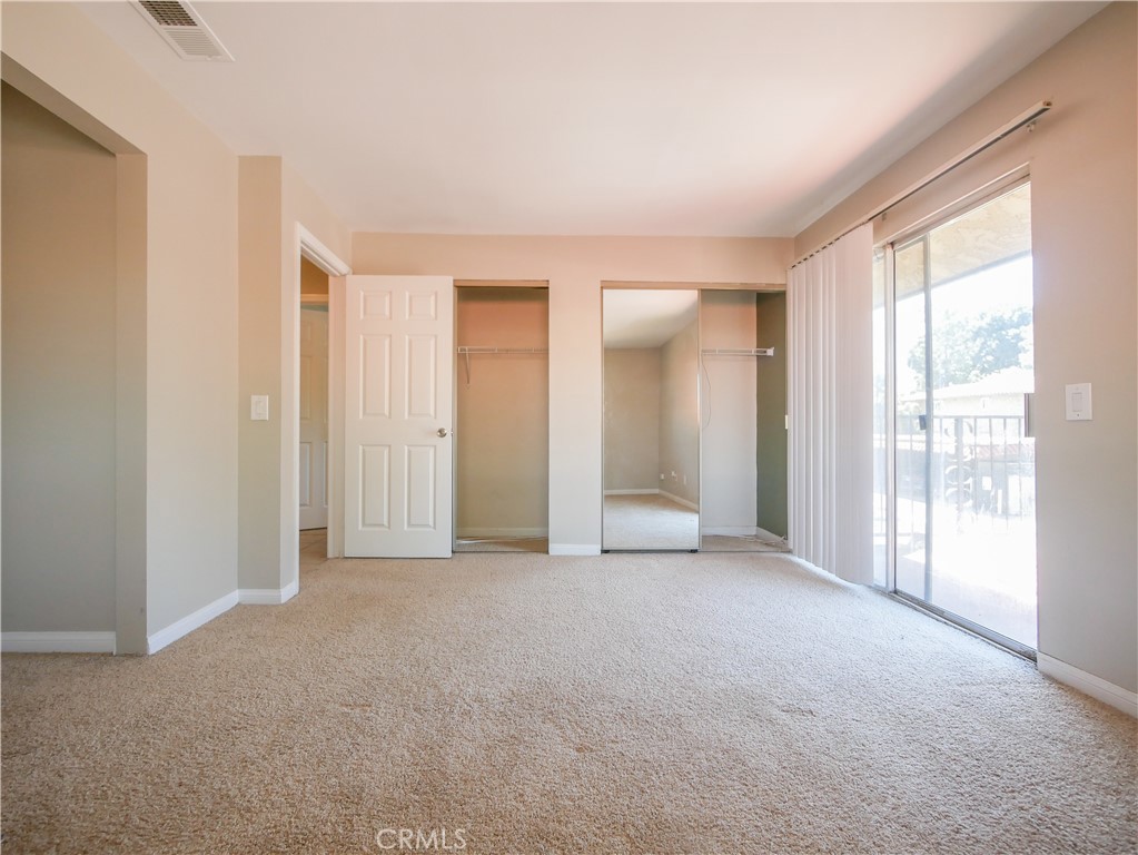 1518 Border G Property Photo 14