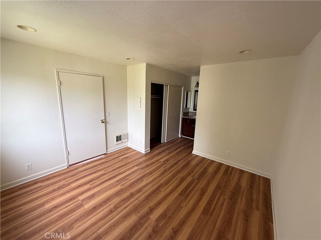 619 N Bristol 23 Property Photo 11