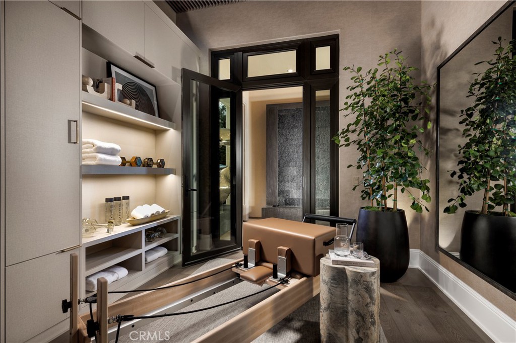 540 Sahara Property Photo 18