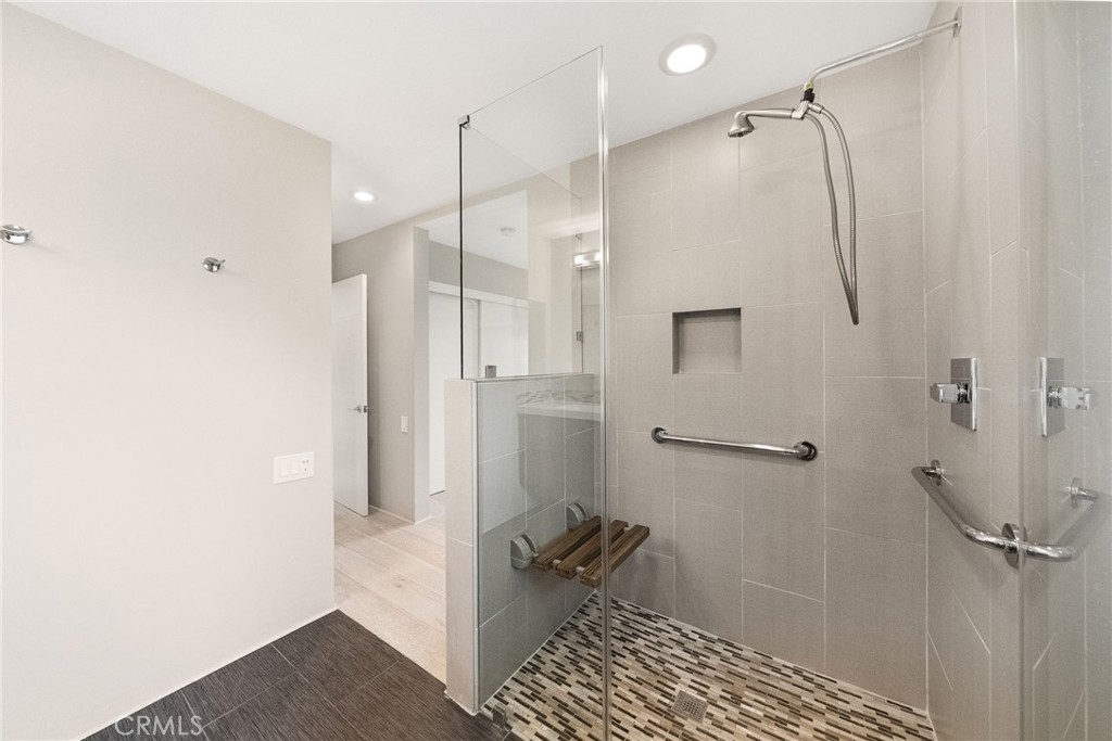2313 Via Puerta Q Property Photo 12
