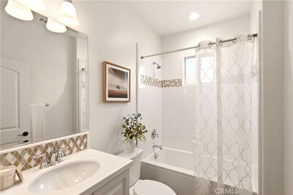 9 Buscar Property Photo 18