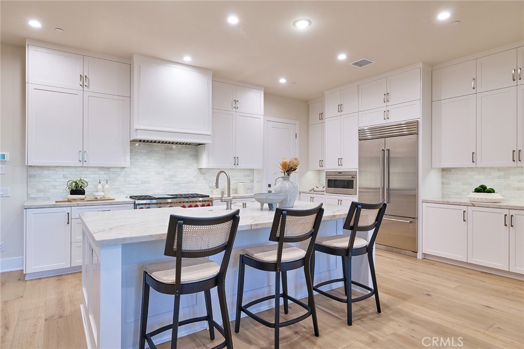 103 Oakstone Property Photo 8