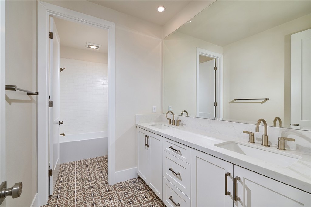 103 Oakstone Property Photo 46
