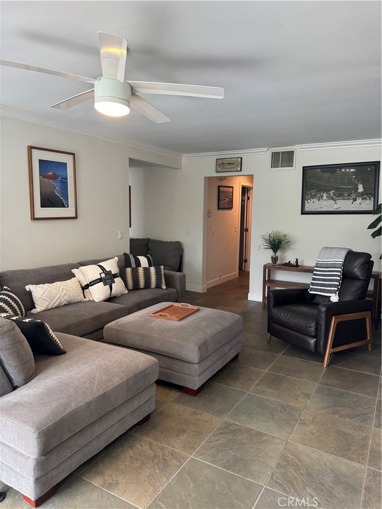 2522 University Property Photo 3