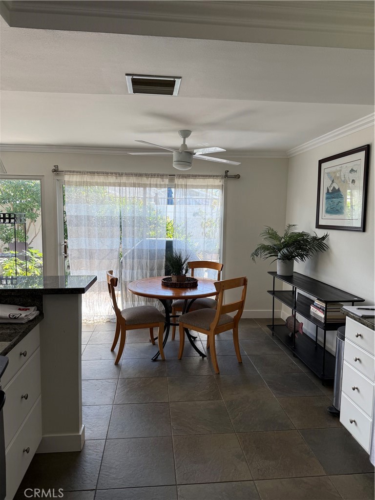 2522 University Property Photo 6