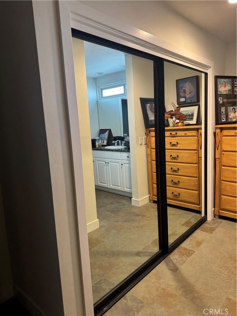 2522 University Property Photo 12