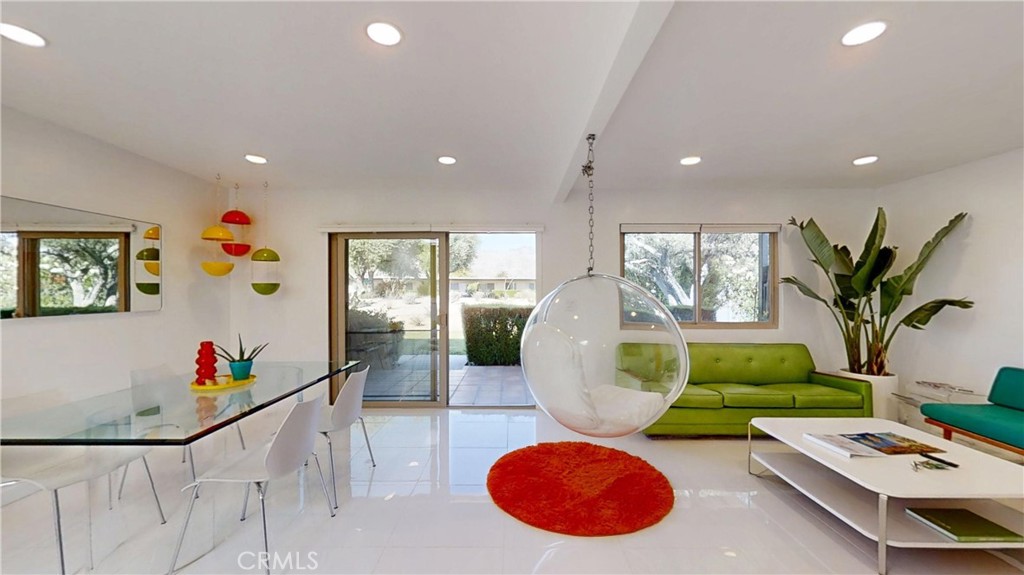 3195 Club Circle W Property Photo 1