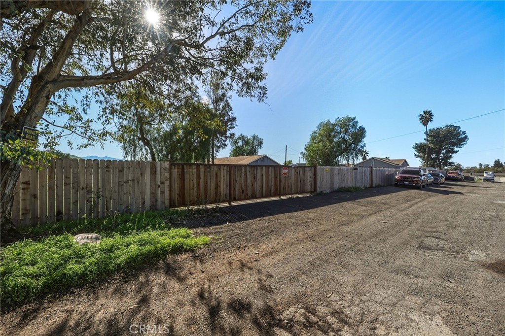 5930 Etiwanda Property Photo 13