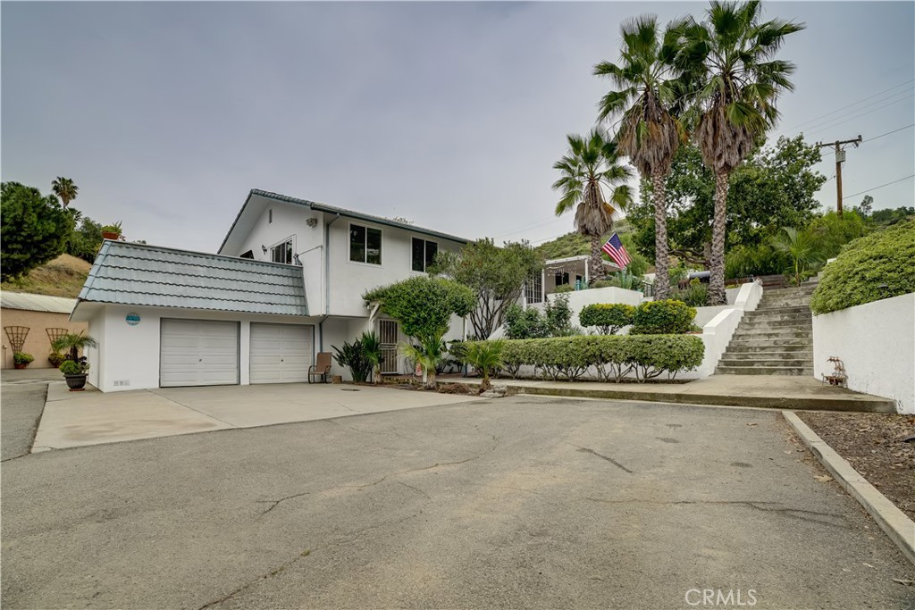11111 Spanish Hills Property Photo 4