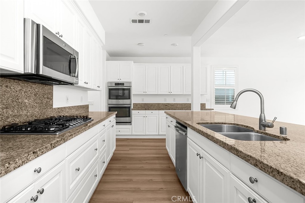 3694 S Grower Avenue Property Photo 10