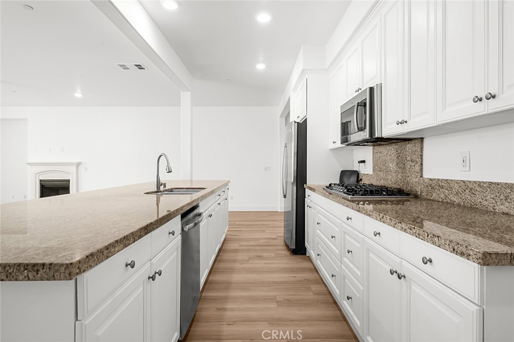 3694 S Grower Avenue Property Photo 11
