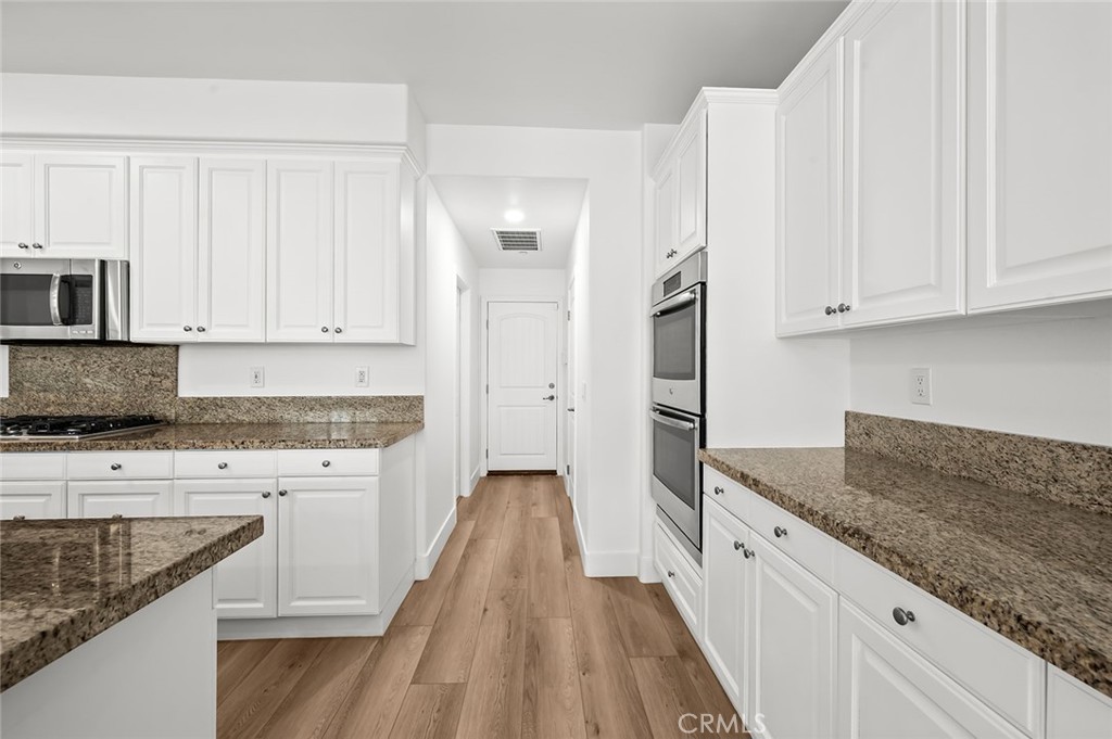 3694 S Grower Avenue Property Photo 15