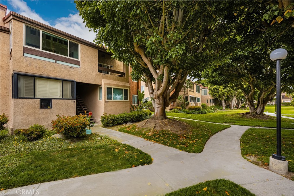 17110 Bluewater Lane Property Photo 3