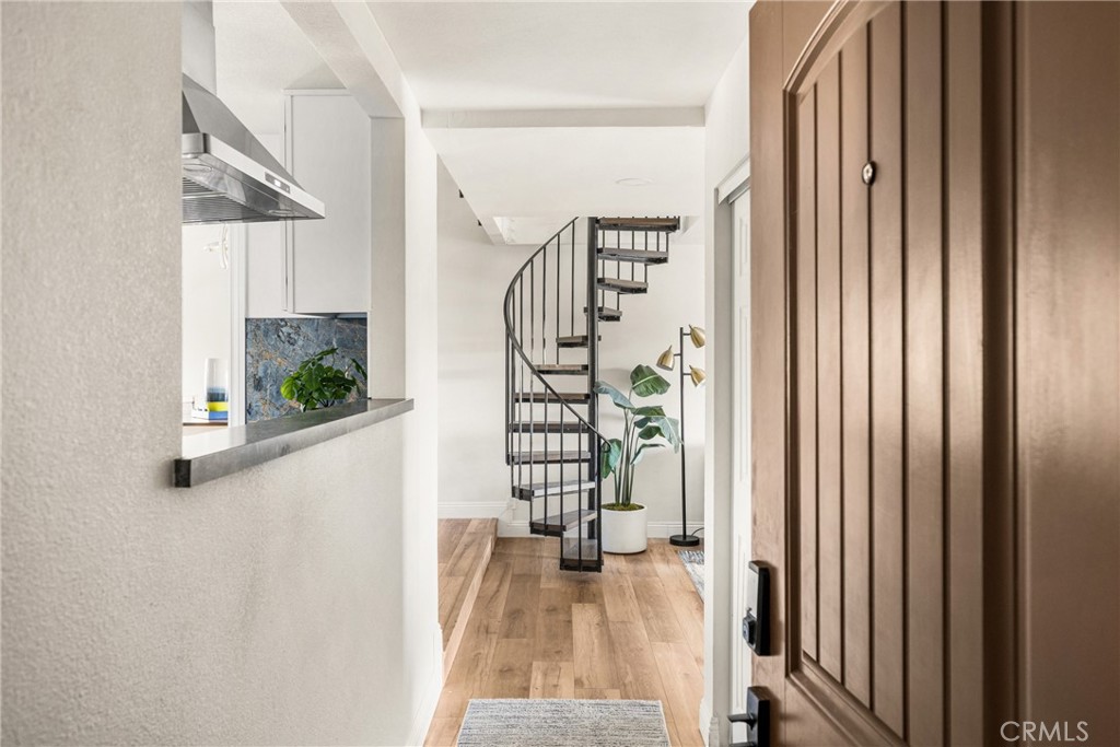 17110 Bluewater Lane Property Photo 4