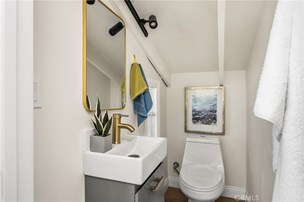 17110 Bluewater Lane Property Photo 46