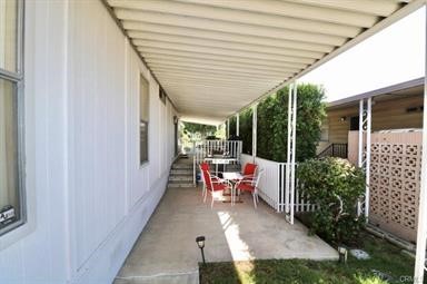551 Lake Grove Way 165 Property Photo 6