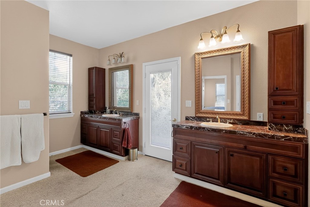 19370 Park Ridge Property Photo 13
