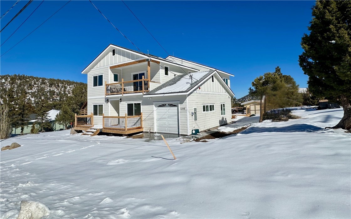 1215 Valley View Drive Property Photo 2