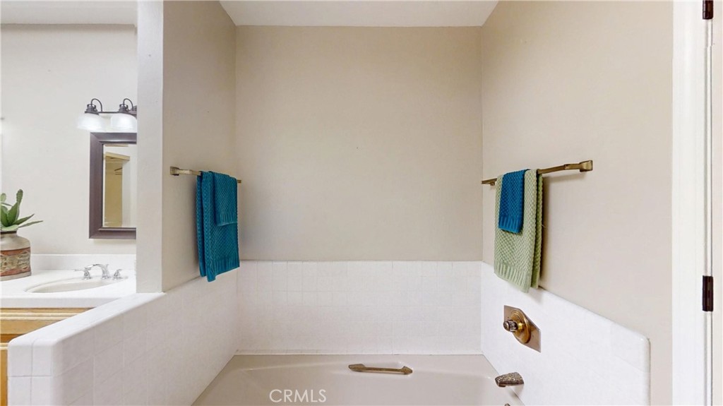 202 Pointing Rock 31 Property Photo 27