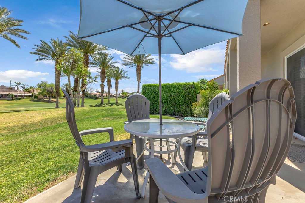 28 Oak Tree Property Photo 2