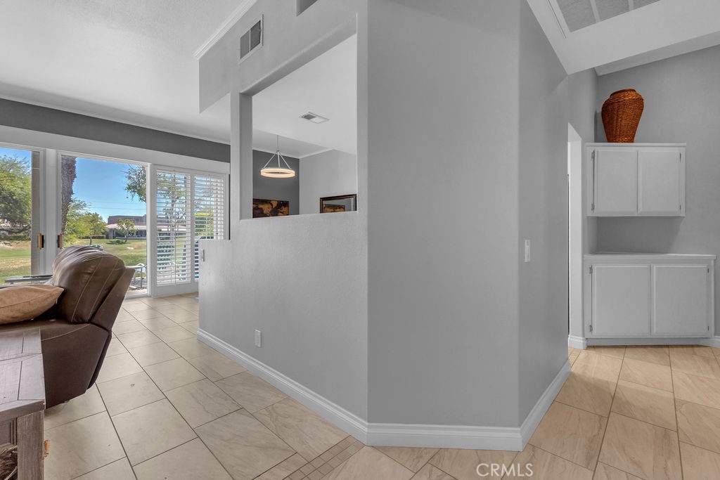 28 Oak Tree Property Photo 7