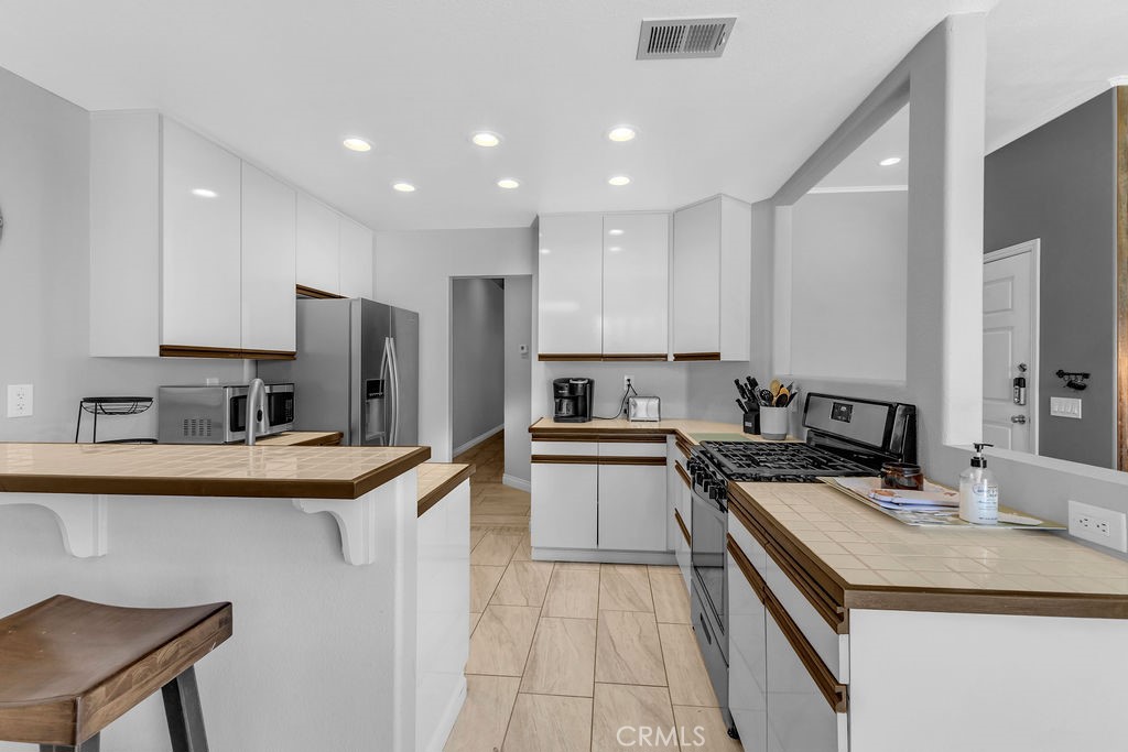 28 Oak Tree Property Photo 15