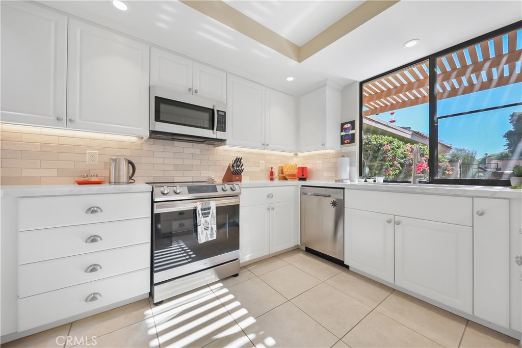 48 Palma Property Photo 6