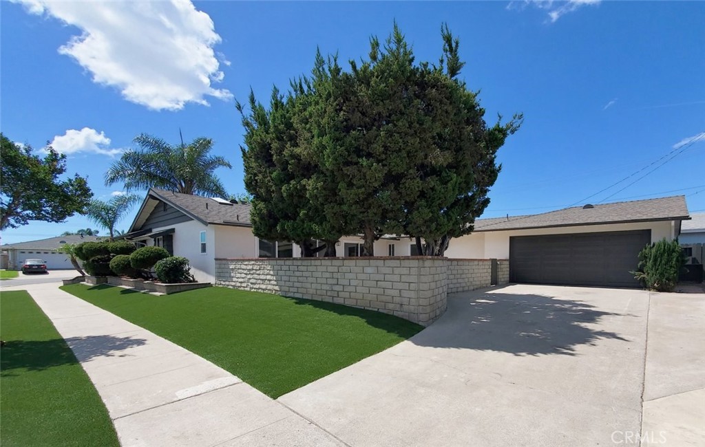 17341 Roseleaf Property Photo 2