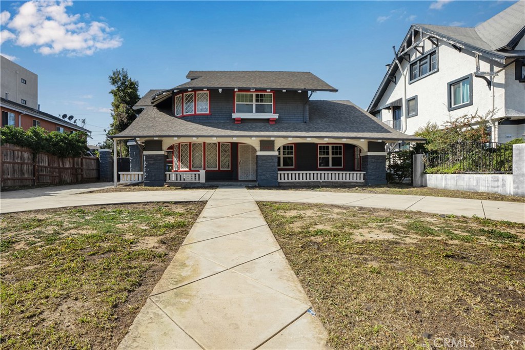 1527 S Wilton Property Photo 4