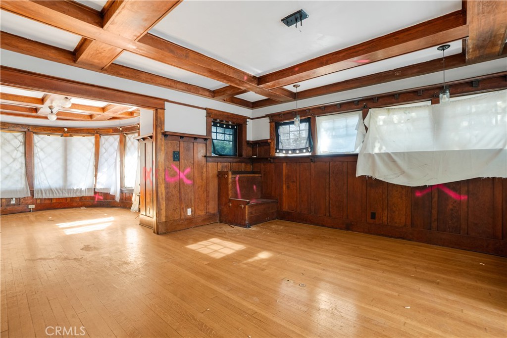 1527 S Wilton Property Photo 10