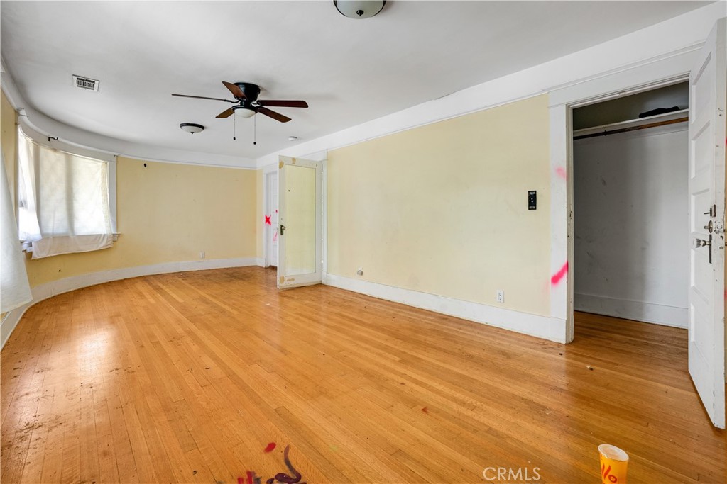 1527 S Wilton Property Photo 16