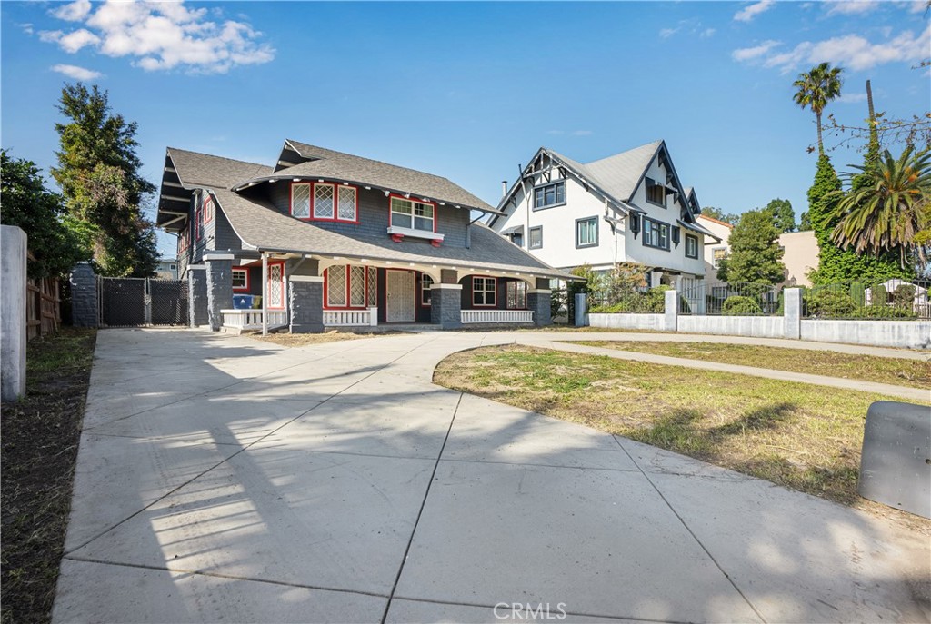1527 S Wilton Property Photo 18